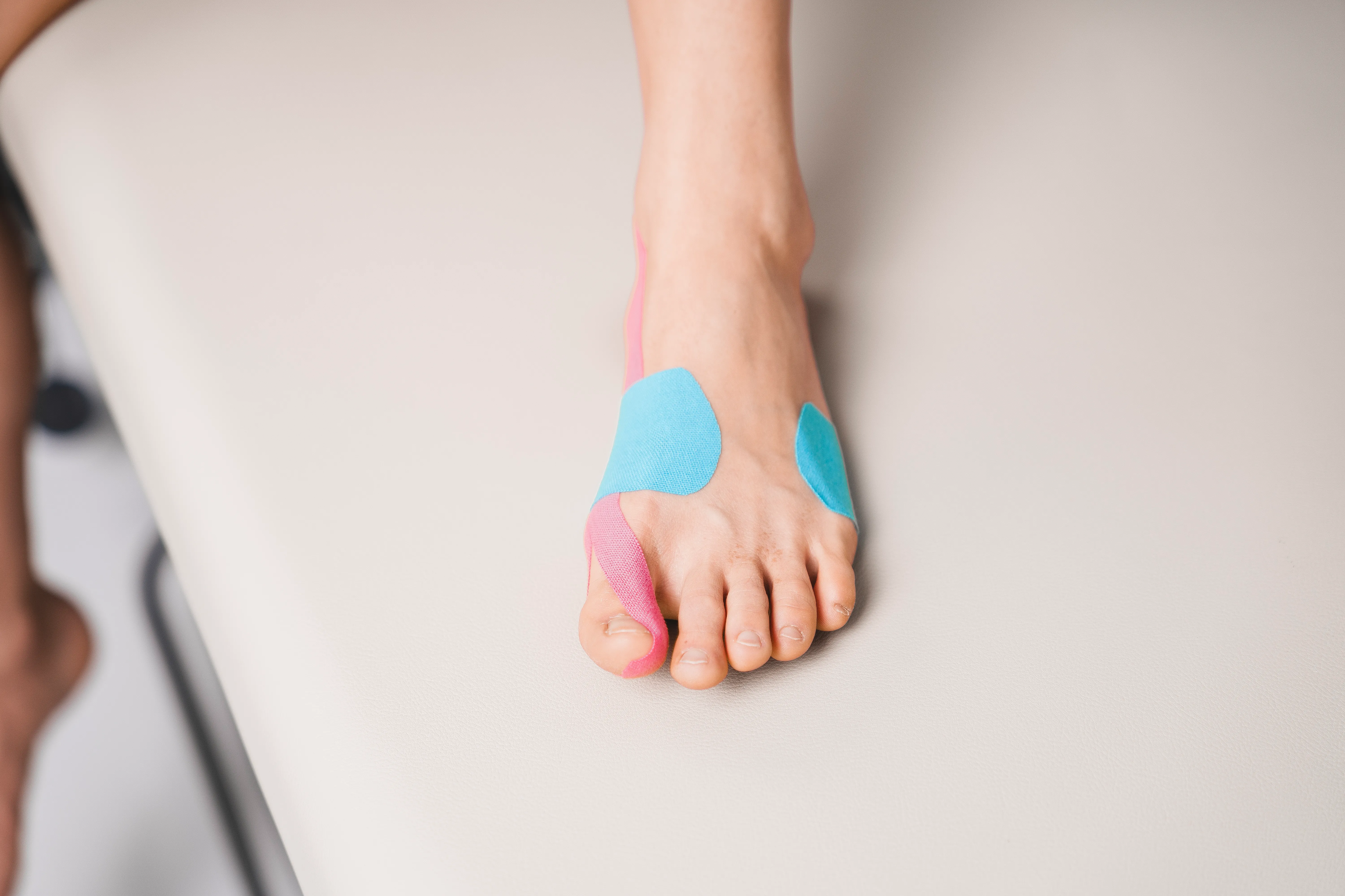 Hallux Valgus tapen
  K-A... Hallux Valgus tapen Bild 12
