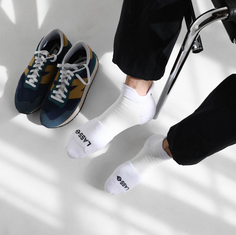 K-Active_58528_Lasso_Sneakersocke_weiss_Anwendung2