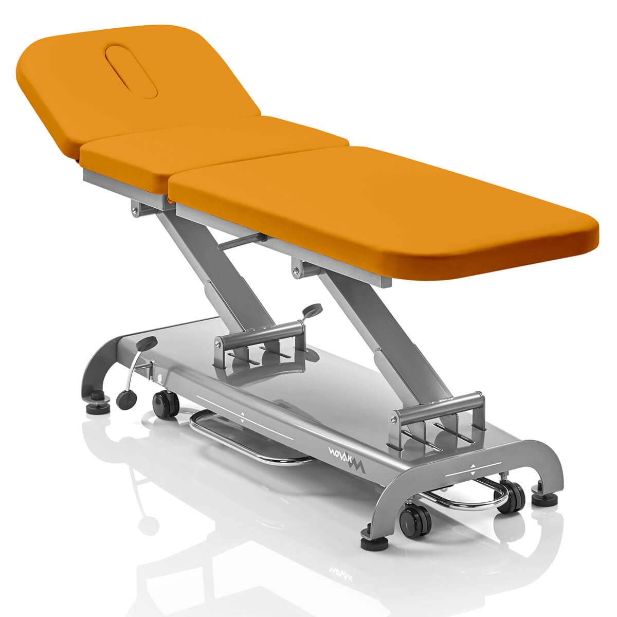 Novac-MTS3mIpn1VeLoXw7S Novak M® massage table, three-part
