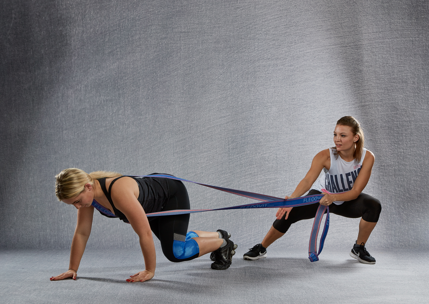 Resist_Exercise_Resisted-Mountain-Climbers_with-partner